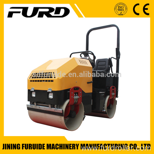 30KN Twin Drum Small Road Roller with Famous Engine (FYL-900)